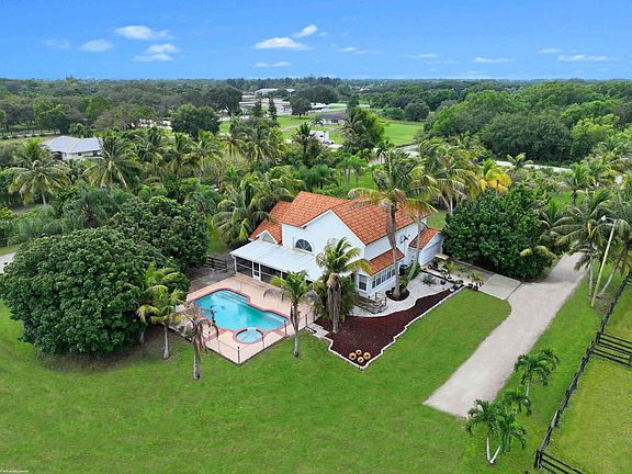 4th image of 16559 Rustic Road