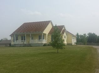 546 E Hampton Rd, Essexville, MI