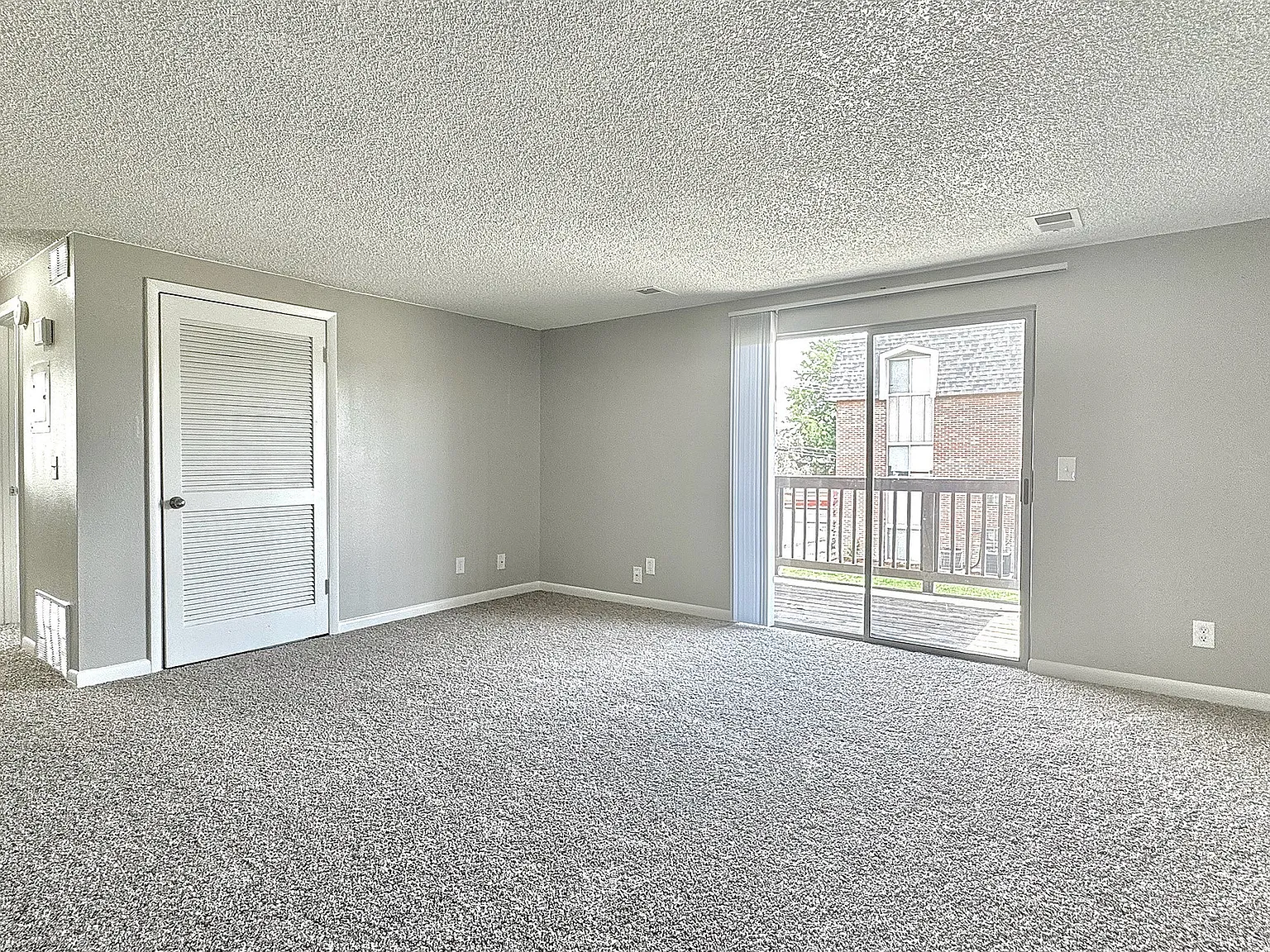 Summit Lofts — Photo 4