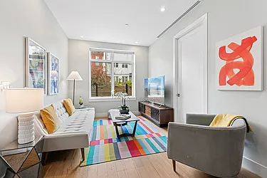 519 Maple Street, #1B