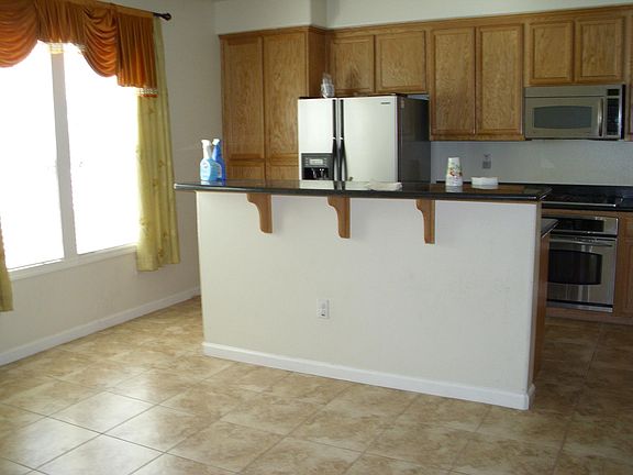 2nd image of 3670 Whitworth Dr