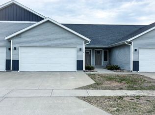 1987 Southridge Ave #3, Menomonie, WI 54751