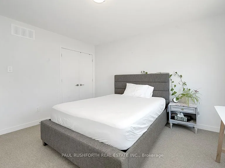 6483 Renaud Rd — Photo 28