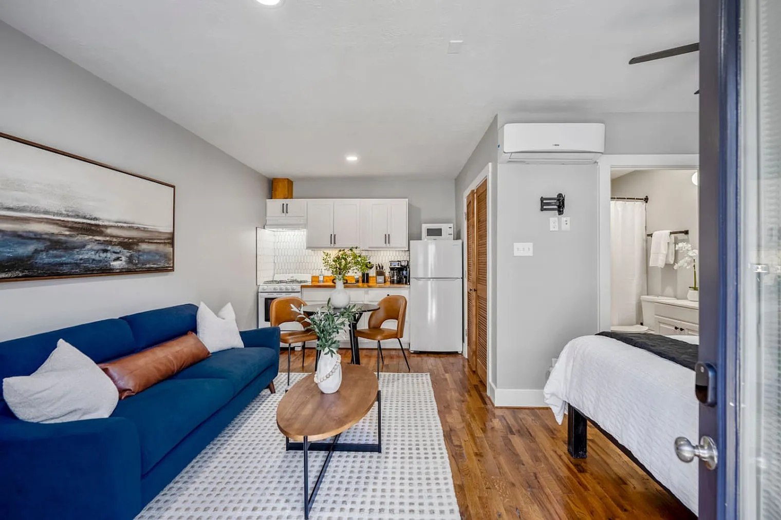 1 bed, 1.0 bath, 505 sqft, $1,782 — Photo 2