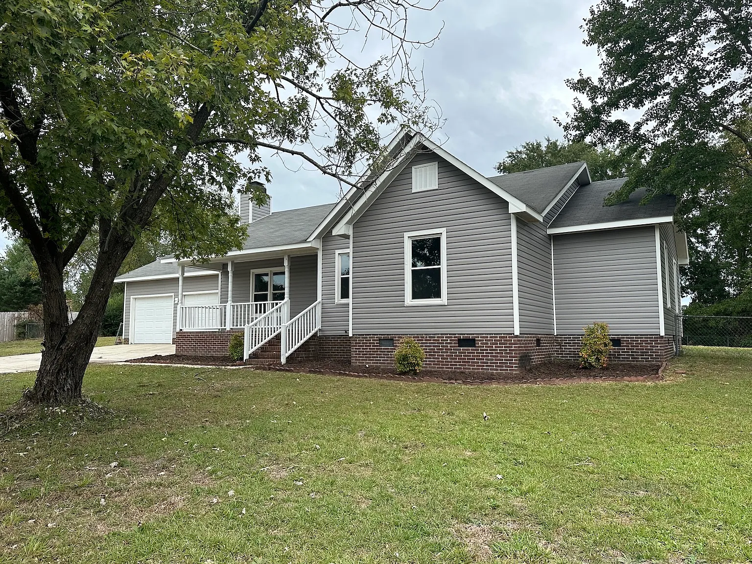 3 bed, 1500 sqft, $1,725 — Photo 2