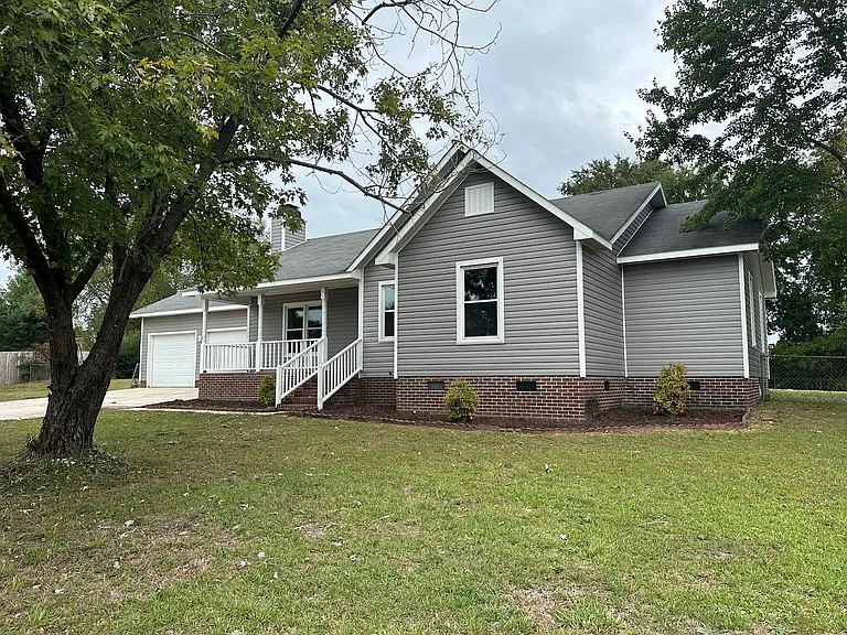 145 Stoney Hill Ln — Photo 2