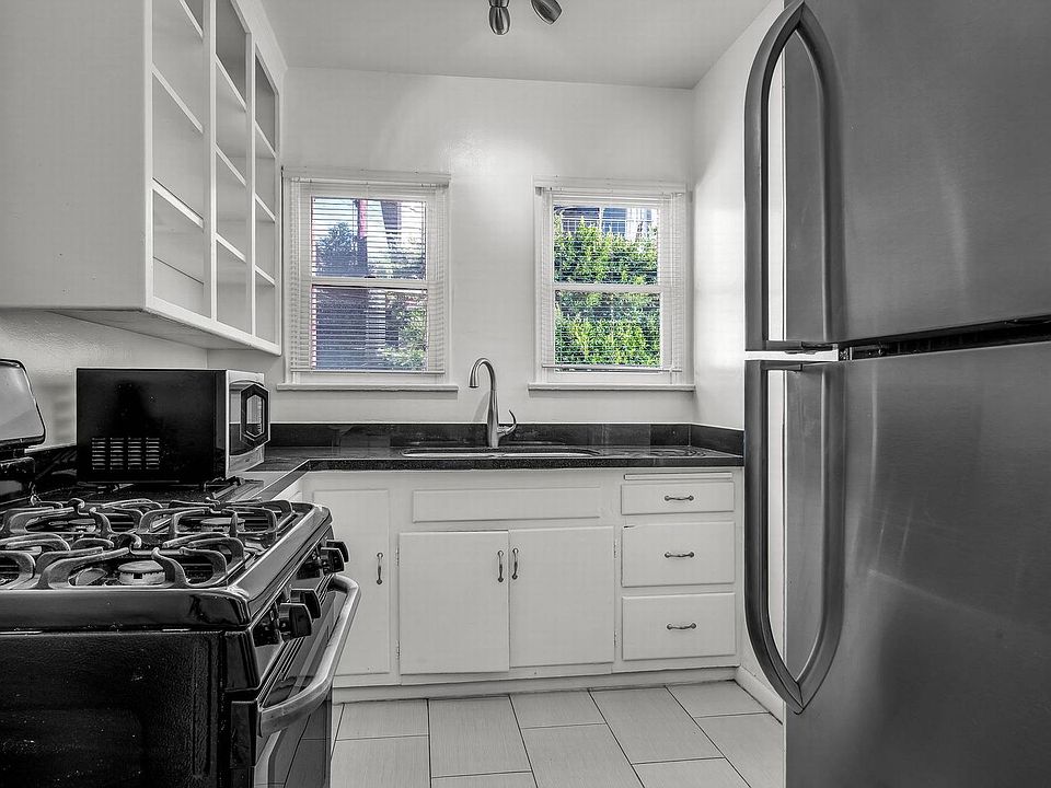 1st image of 1354 N Havenhurst Dr #10