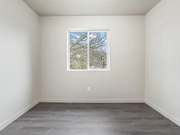 535 SE Sheridan Rd Unit U, Sheridan, OR 97378