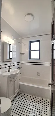 Rented by Axxess Realty Group | media 22