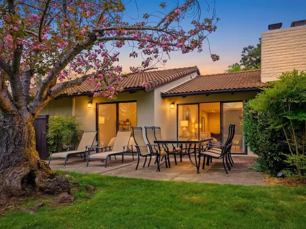 13 Fairways Drive, Napa, CA 94558