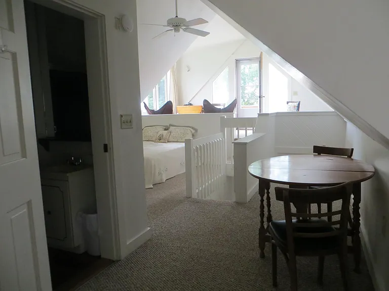Up stairs loft area