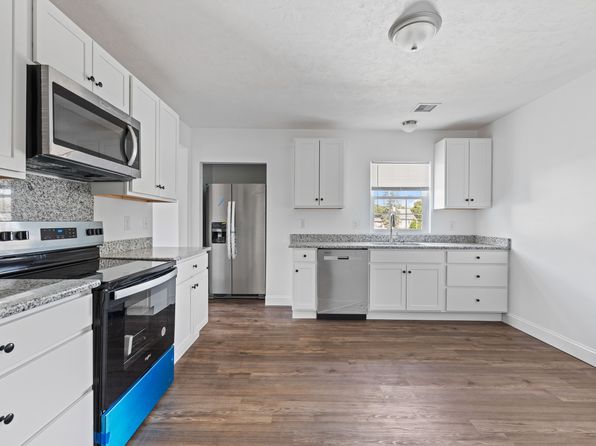 1 Park St #1