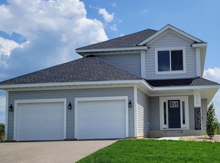 19116 Cloverleaf Way, Farmington, MN 55024