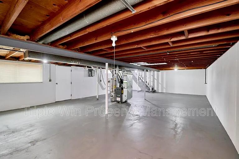 3049 Orton St — Photo 35