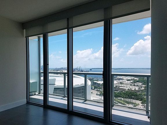 2nd image of 888 Biscayne Blvd APT 1709