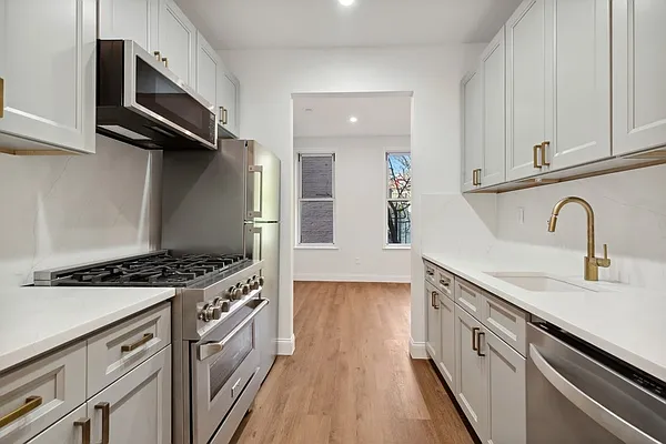 Rented by Corcoran | media 7