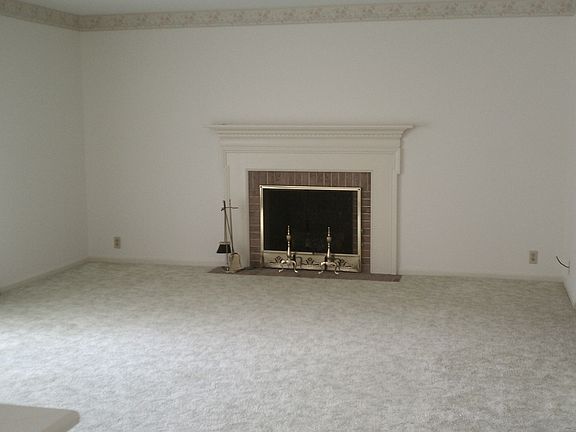 5th image of 2930 Brookwood Dr