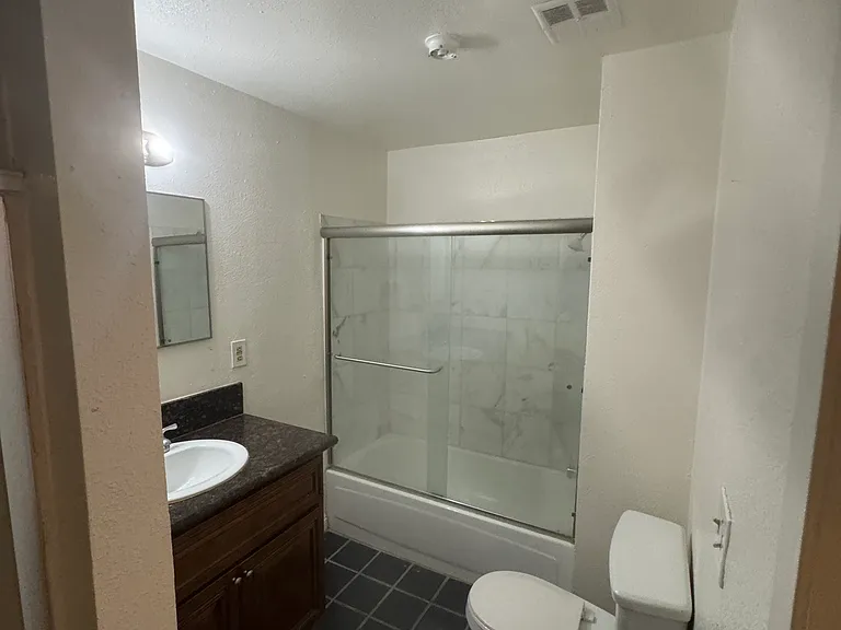 1111 Sunvue Pl #6 — Photo 10