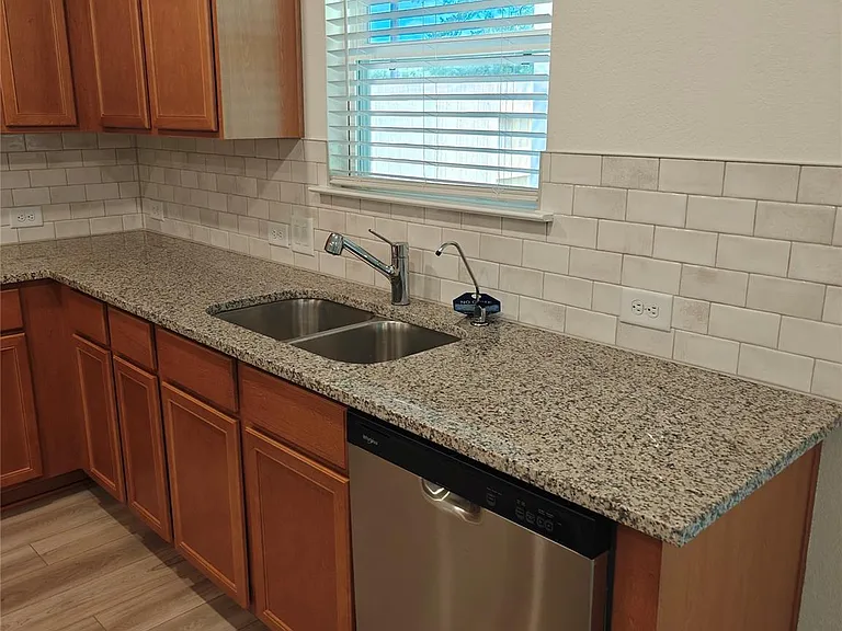 22406 Birch Bud Ln — Photo 24