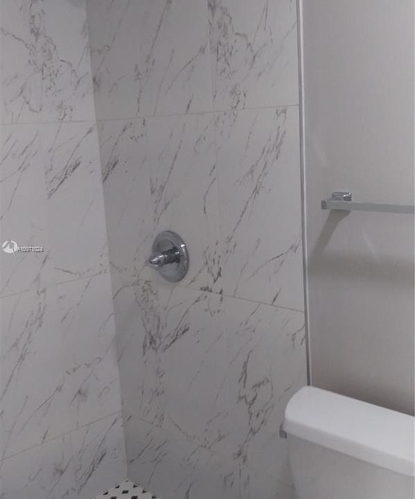 2nd image of 2642 Riviera Dr #2642