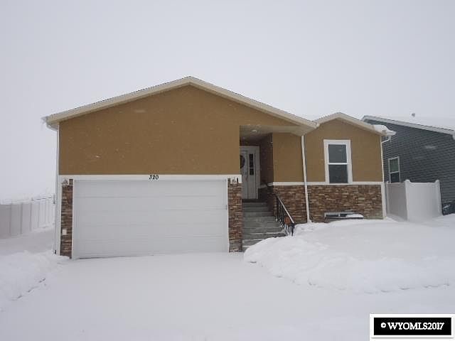 1st image of 320 Sheep Creek Dr