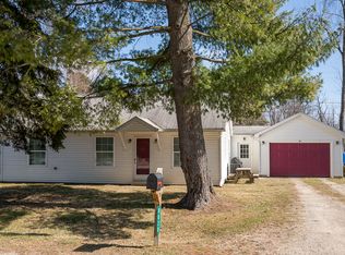 8820 Lincoln Dr, Whitmore Lake, MI 48189
