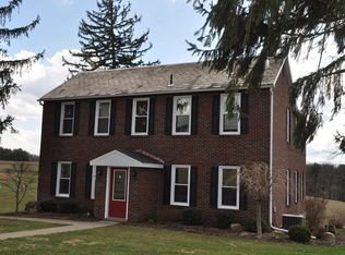 255 Royal Oak Dr, Butler, PA 16002