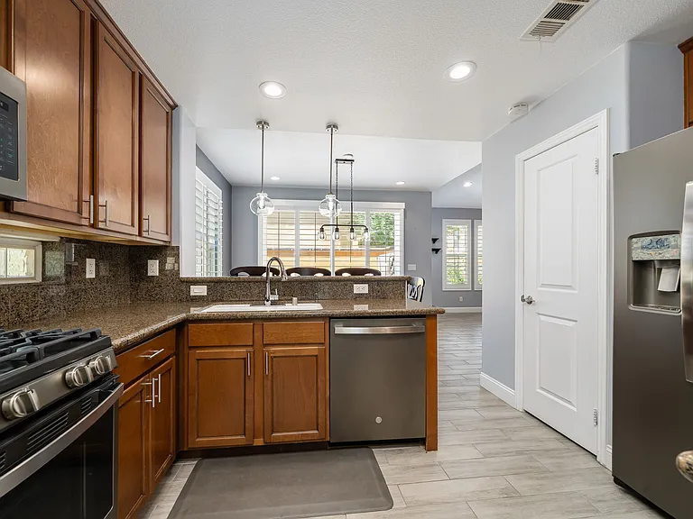 52210 Rosewood Ln — Photo 15