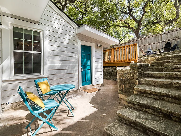 1015 Avondale Rd — Photo 56