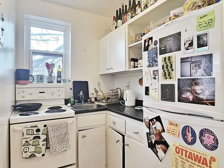 62 Spadina Ave #8 — Photo 4
