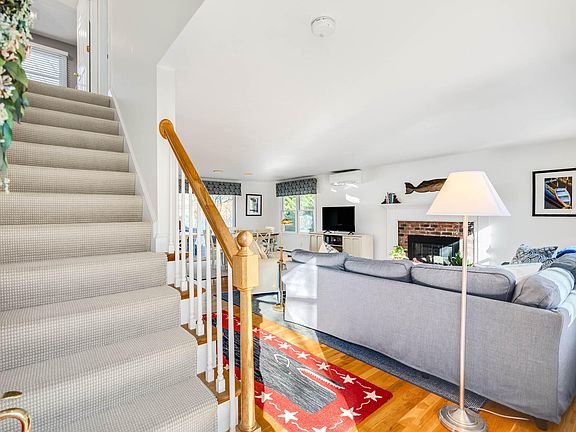 5th image of 43 Terrace Hill Drive