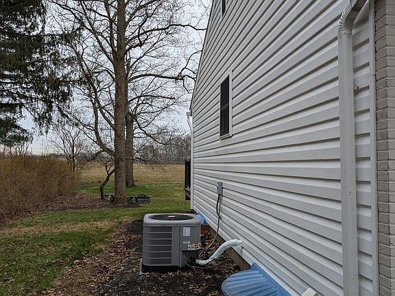 4th image of 170 Gordon Ave