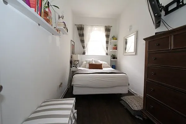 Rented by Bond New York | media 29