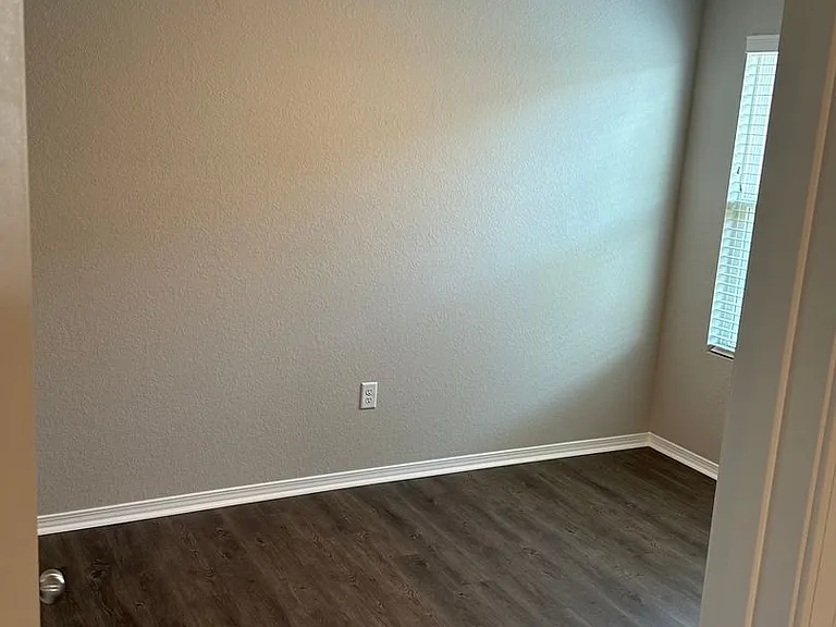 205 Logan Dr — Photo 20