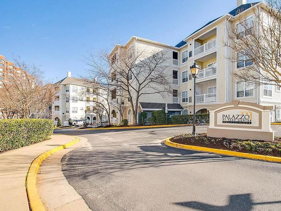 1st image of 4551 Strutfield Ln APT 4424