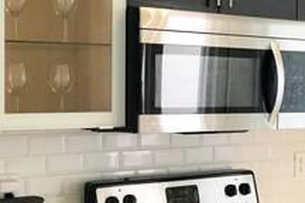 Rented by EF Property Management LLC | media 11