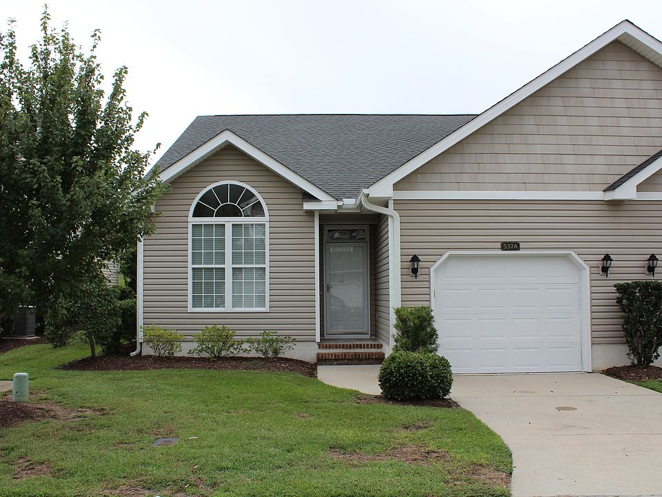 1st image of 537 Village Green Dr #39B