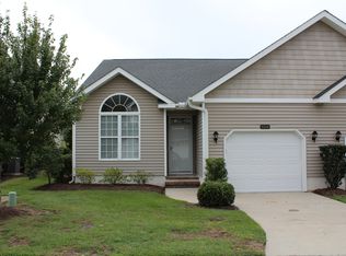 537 Village Green Dr #39B, Morehead City, NC 28557