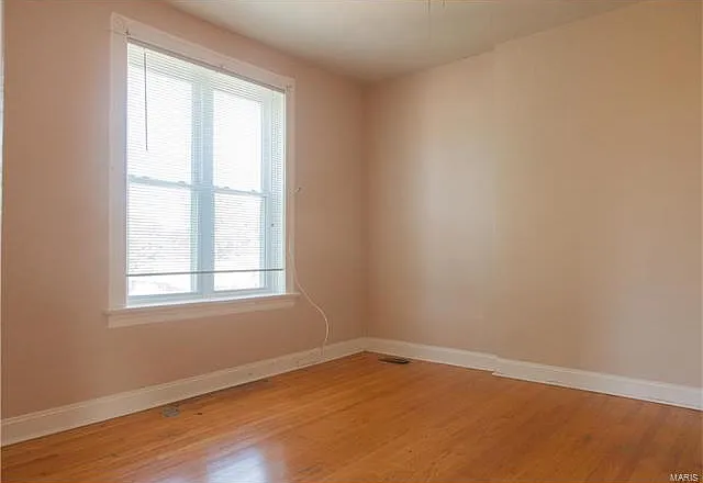 4760 Seibert Ave — Photo 3