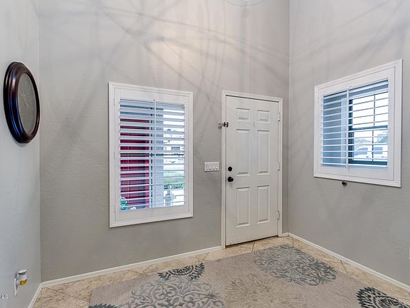 5th image of 4970 E Colonial Dr