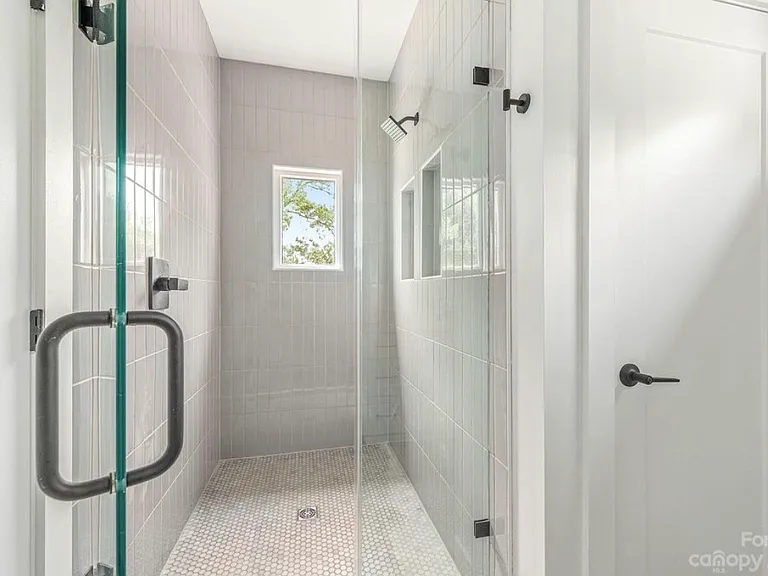 3108 Ross Ave — Photo 17