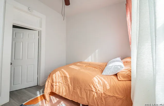 302 E Cevallos #1 — Photo 13
