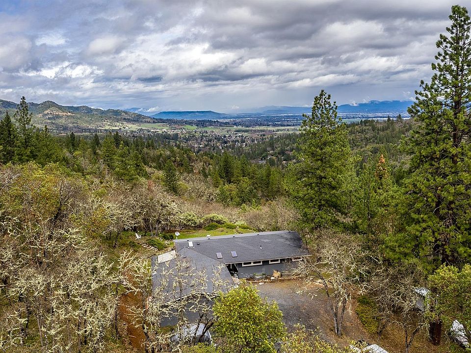 1st image of 544 Juanita Way