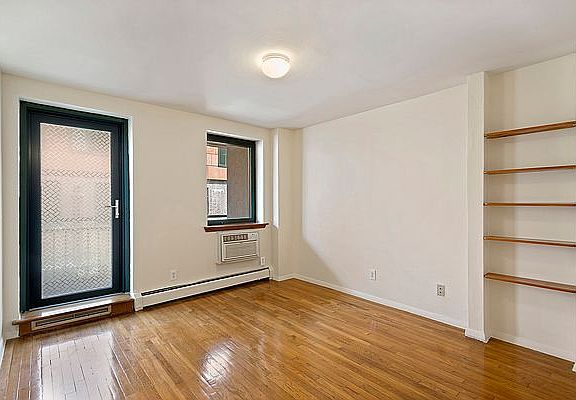 5th image of 325 W 51st St APT 3B