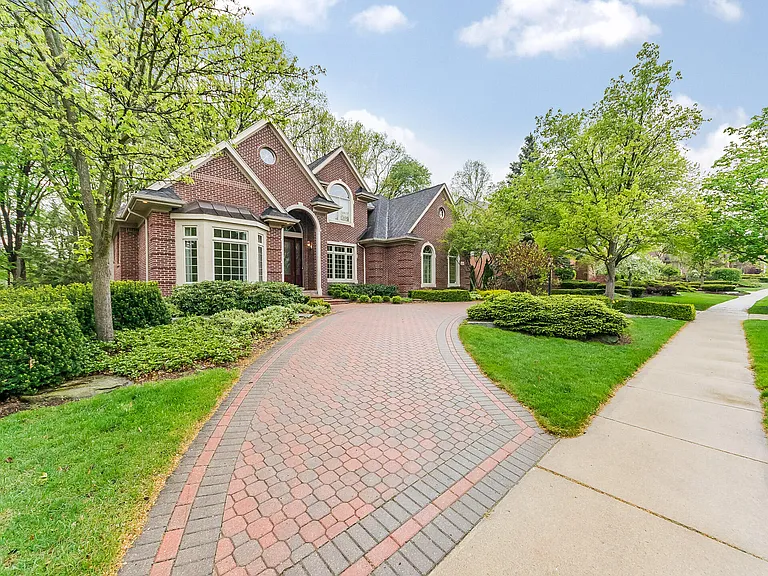 16646 Brooklane Blvd — Photo 34