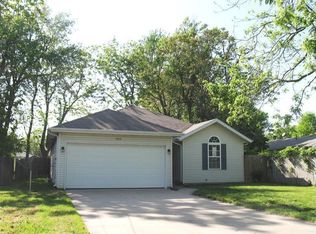 2015 N Fairway Ave, Springfield, MO 65803