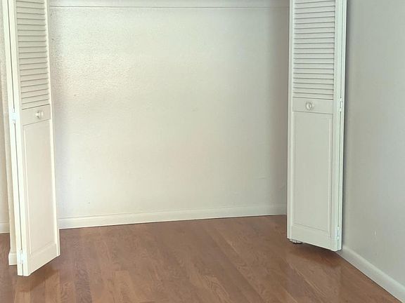 4th image of 5725 Martel Ave APT B