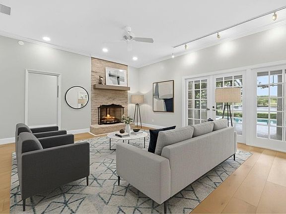 5th image of 4121 Highland Park Cir
