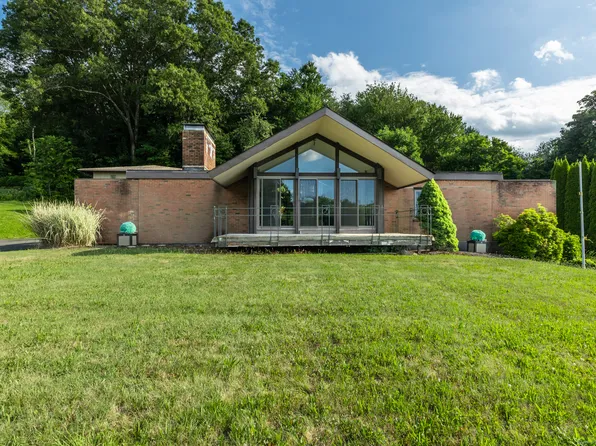 31 Gail Drive, Ellington, CT 06029