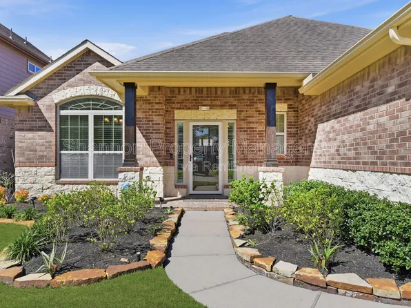 212 Fallow Buck Ct, Conroe, TX 77384